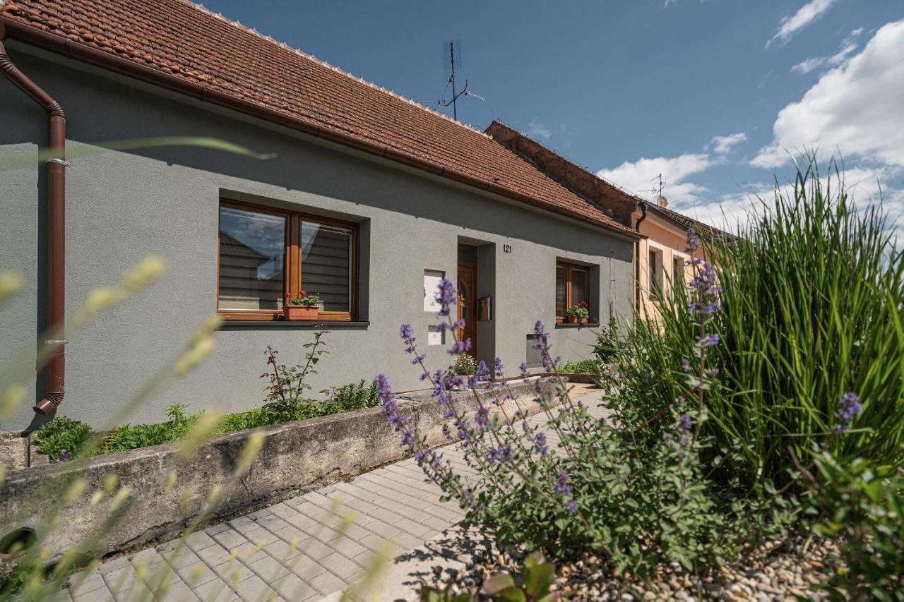 Ubytovani 121 - Hlohovec Buitenkant foto