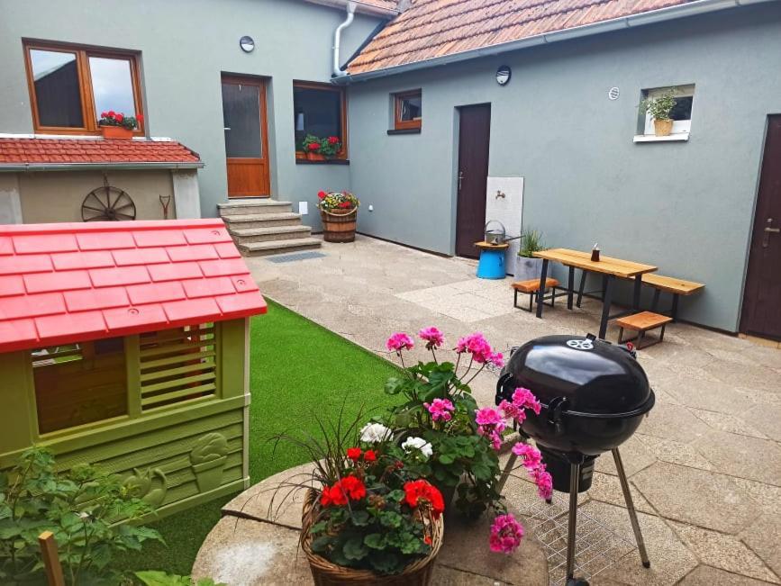 Ubytovani 121 - Hlohovec Buitenkant foto